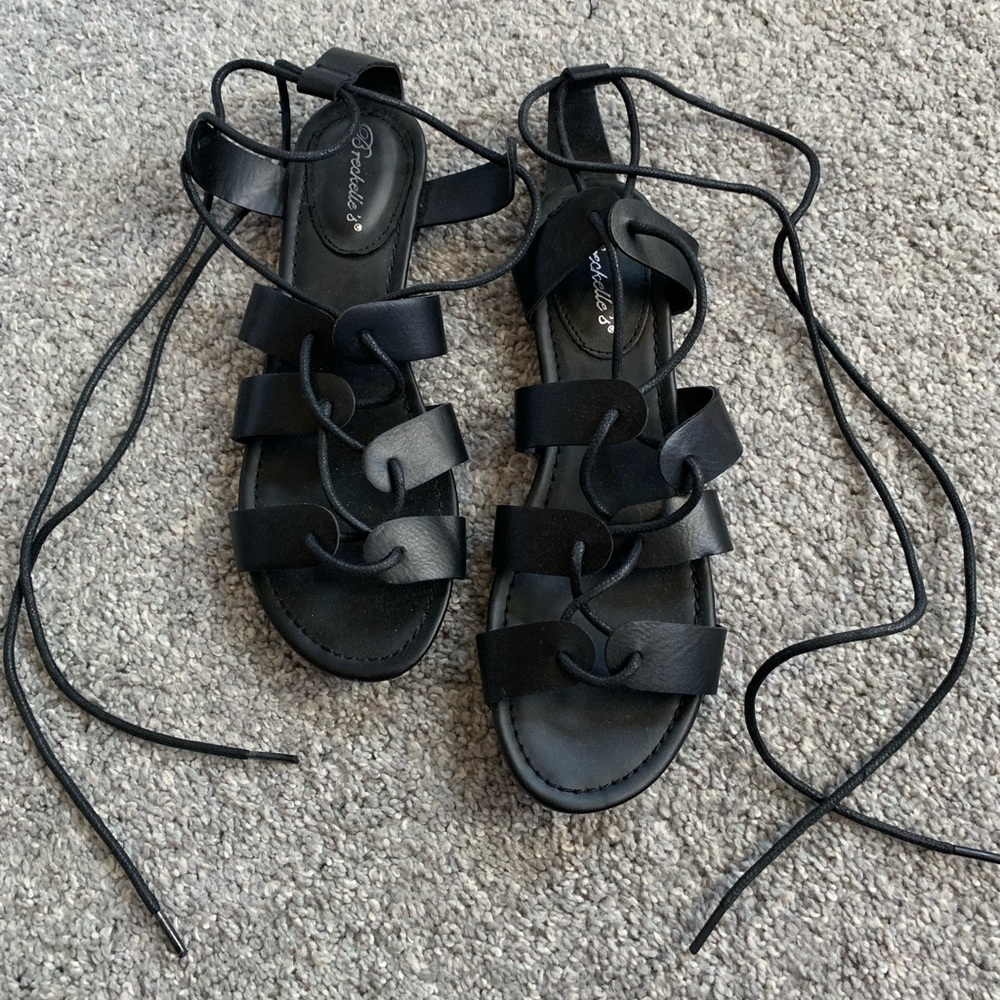 Fashion nova sandals
